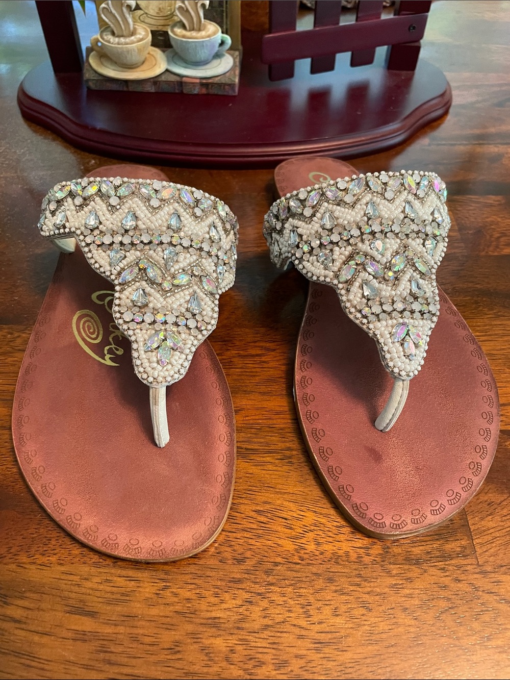 NAUGHTY MONKEY Embellished Thong-style Sandals Women’s 6 EUR 36.5 White Silver